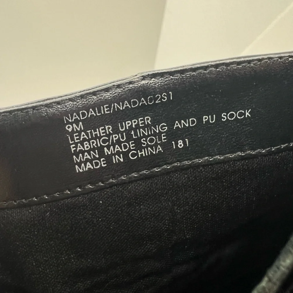 Steve Madden Black Leather Block Heel Ankle Boots Booties Sz 9 - Picture 10 of 11